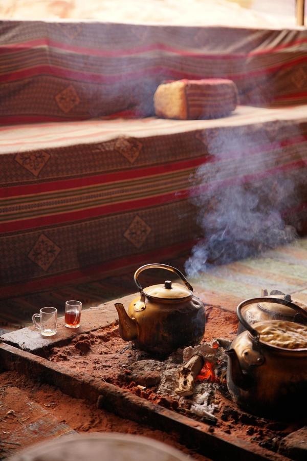 Hotel Quite Bedouin Life Wadi Rum Esterno foto