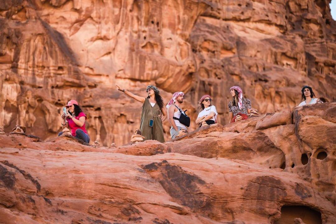 Hotel Quite Bedouin Life Wadi Rum Esterno foto