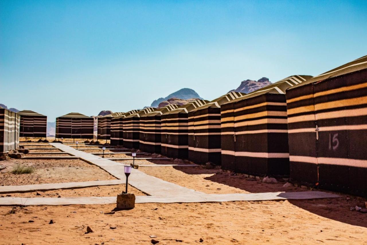Hotel Quite Bedouin Life Wadi Rum Esterno foto