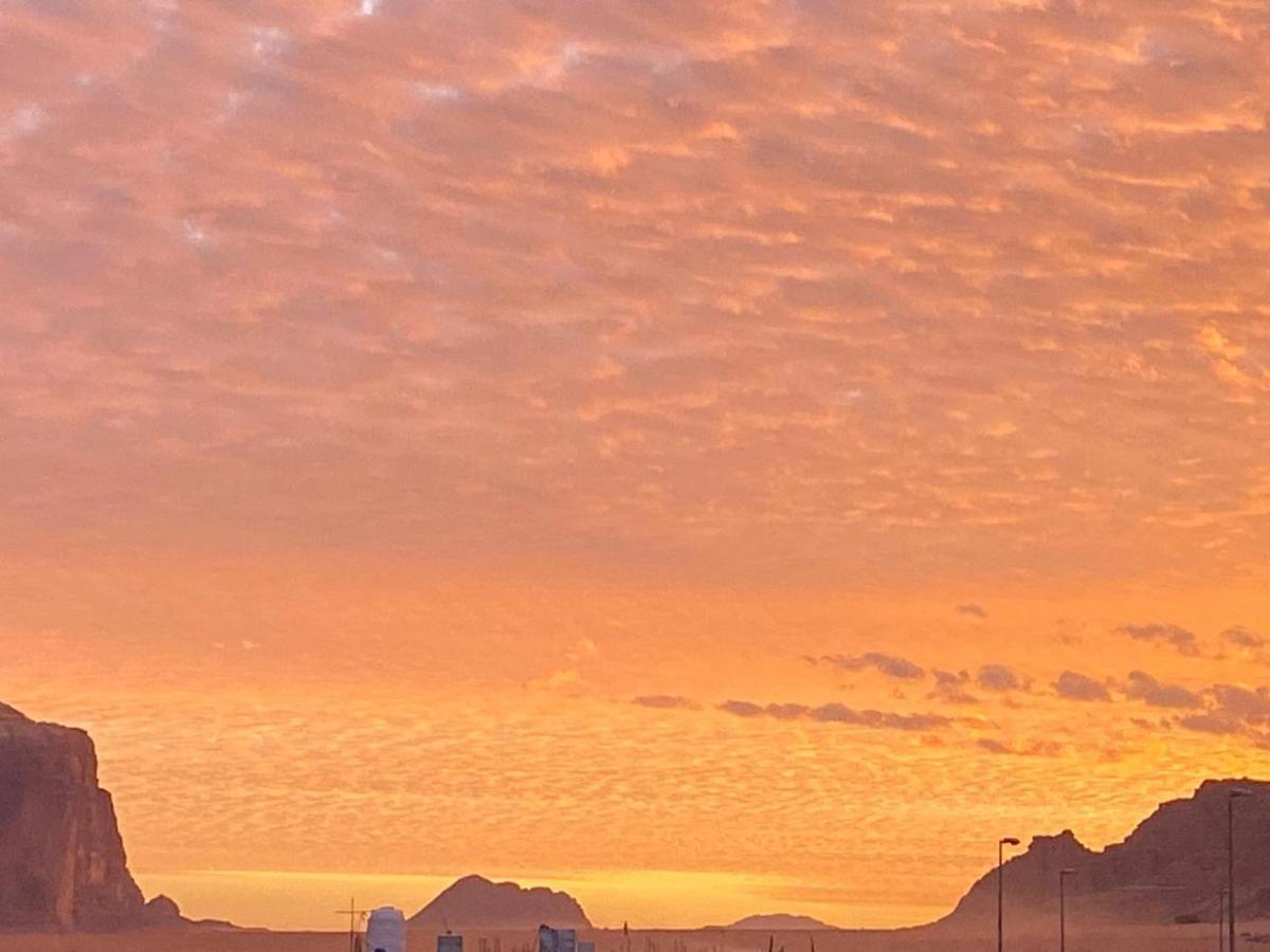 Hotel Quite Bedouin Life Wadi Rum Esterno foto