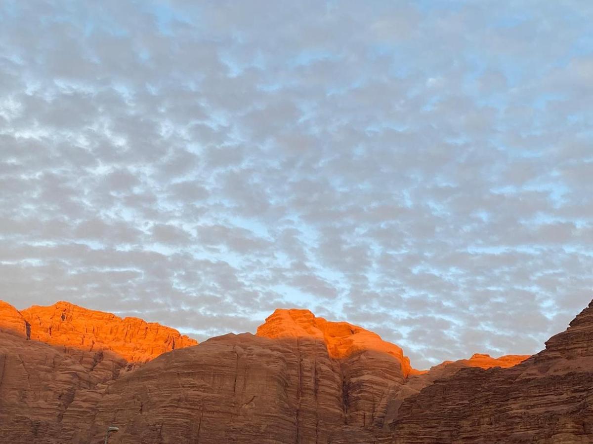 Hotel Quite Bedouin Life Wadi Rum Esterno foto